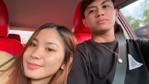 Pinay Sex Sa kalagitnaan ng biyahe biglang liko roadtrip nalang daw sa langit