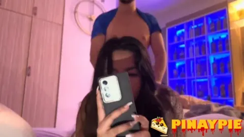 Pinay Sex Teka lang bebe nagchat si boyfie